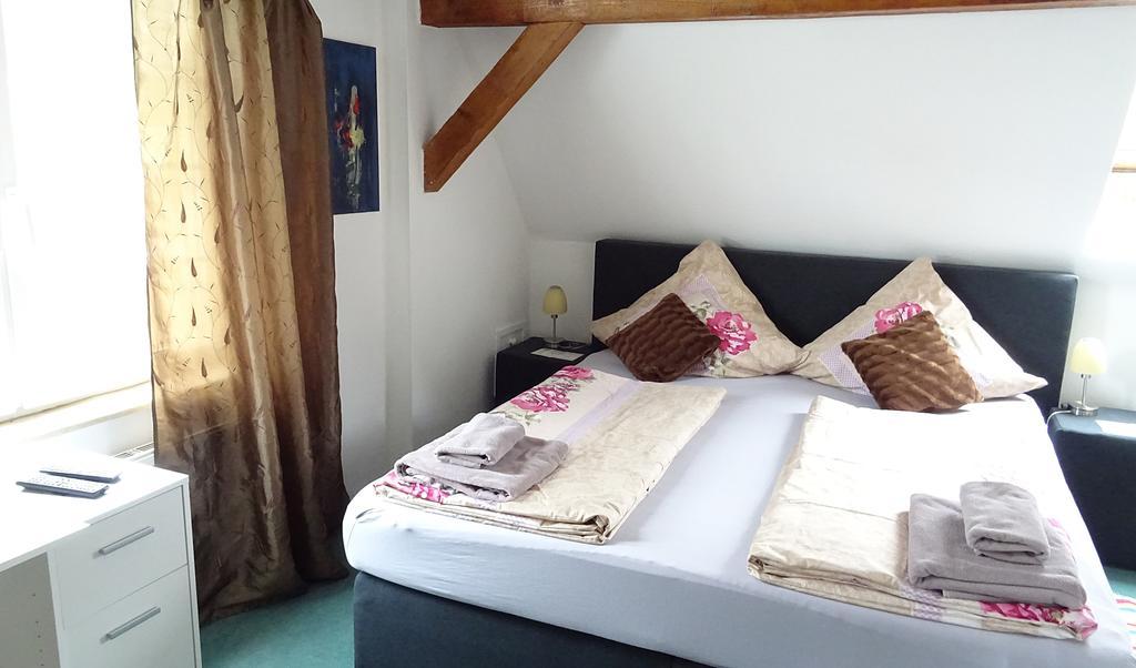 Alb Hotel Schalksburg ألبشتات المظهر الخارجي الصورة